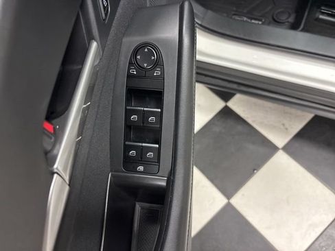 Used 2022 MAZDA CX-30 AWD 2.5 S image 11