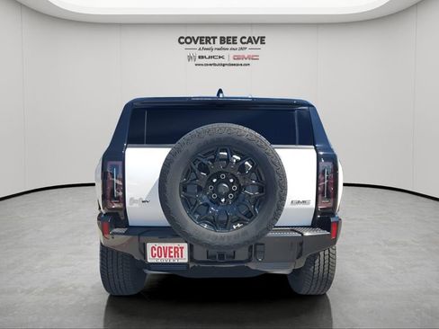 New 2025 GMC Hummer EV 2X image 8