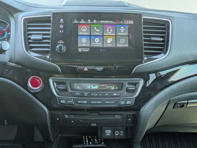 Used 2021 Honda Pilot Touring image 30