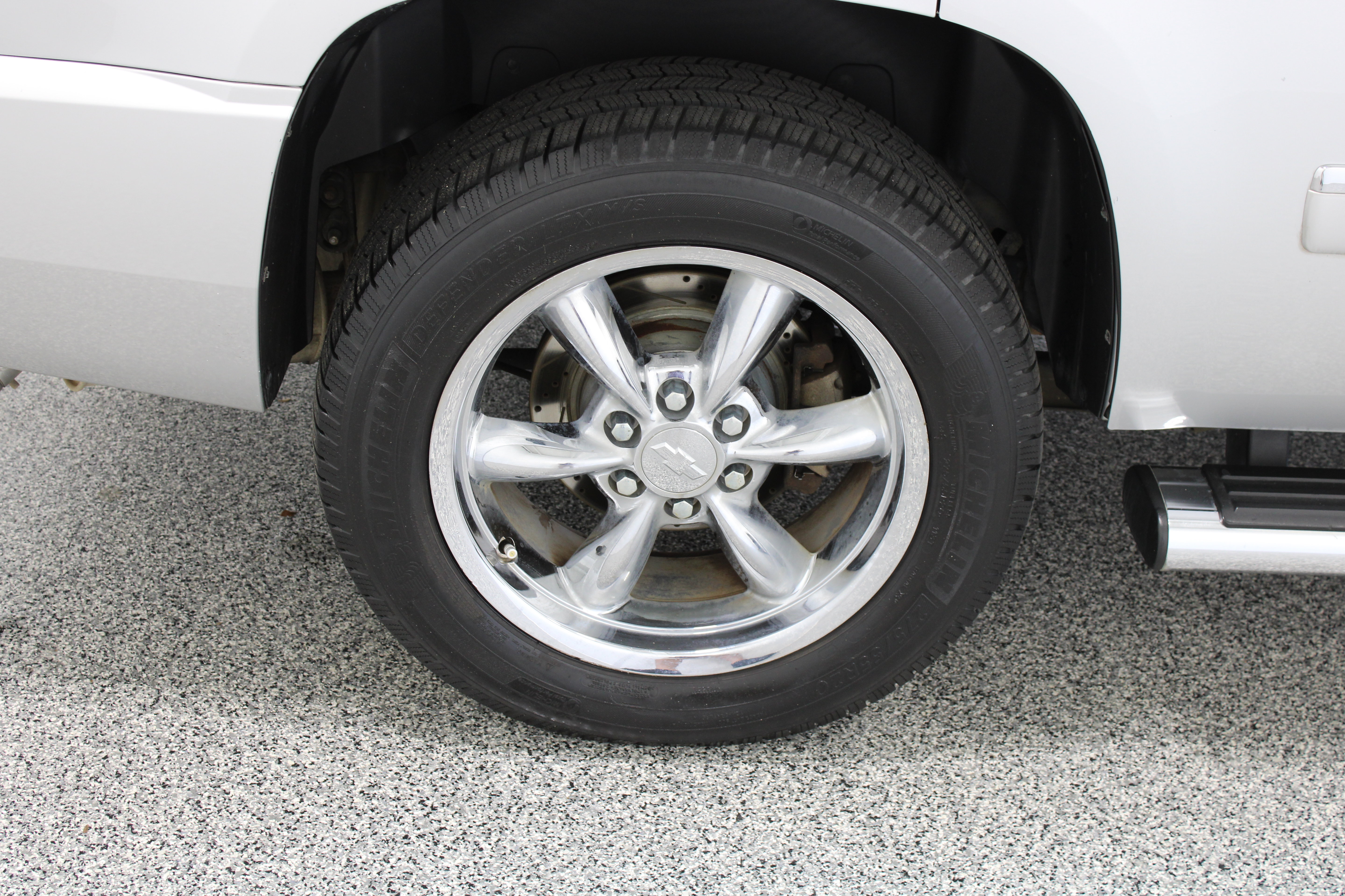 Used 2013 Chevrolet Tahoe LTZ RWD image 6