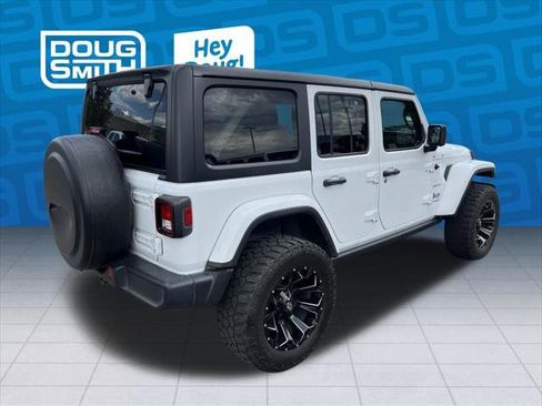 Certified 2019 Jeep Wrangler Unlimited Sahara AWD/4WD image 6
