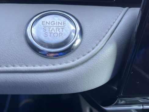 Used 2024 Lincoln Nautilus Reserve image 43