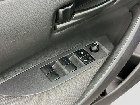 Used 2023 Toyota Corolla LE FWD image 15