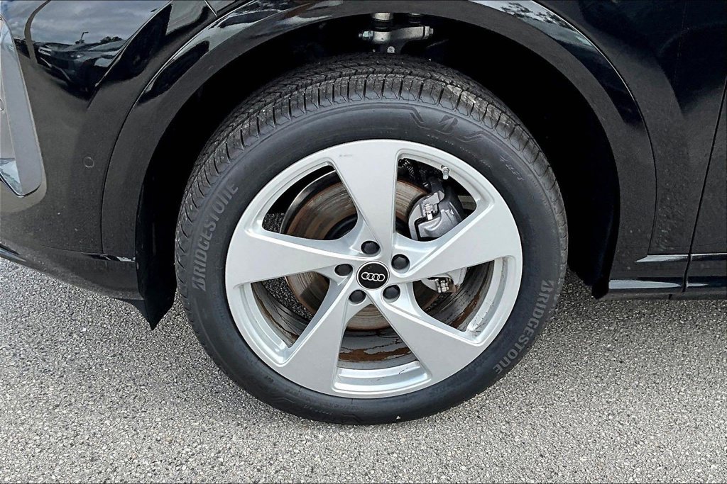 New 2026 Audi Q5 Premium Plus AWD/4WD image 13