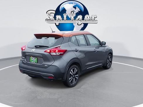 Used 2019 Nissan Kicks SR w/ SR Premium Package image 9