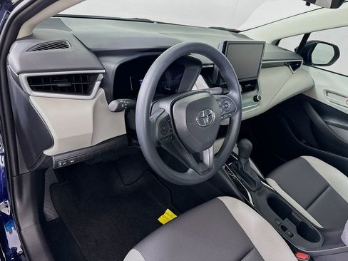 Used 2026 Toyota Corolla LE FWD image 9