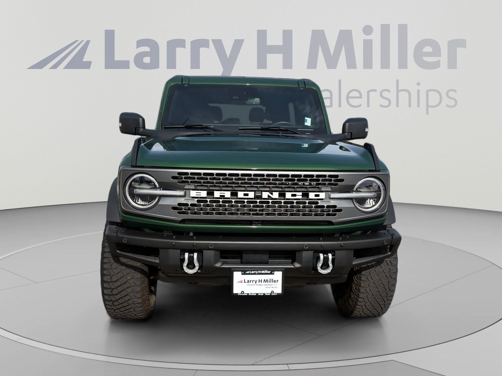 Used 2023 Ford Bronco Badlands w/ Sasquatch Package AWD/4WD image 9