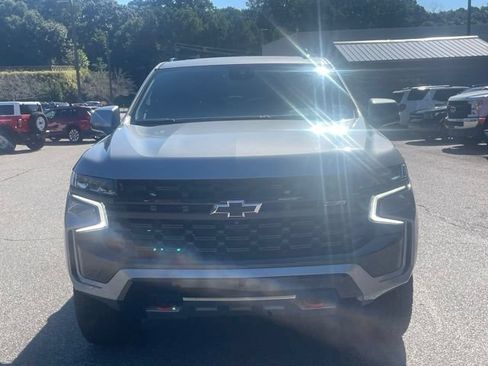 Used 2023 Chevrolet Suburban Z71 w/ Z71 Off-Road Package AWD/4WD image 2