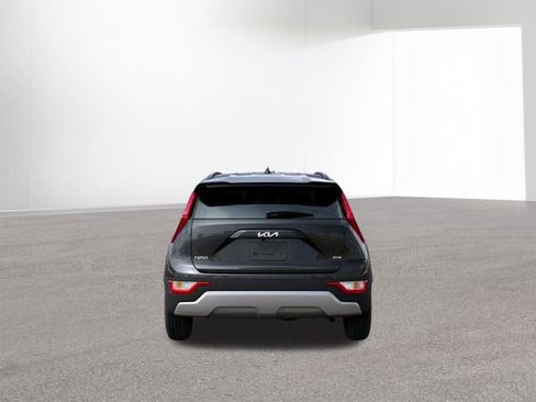 New 2026 Kia Niro EX image 5