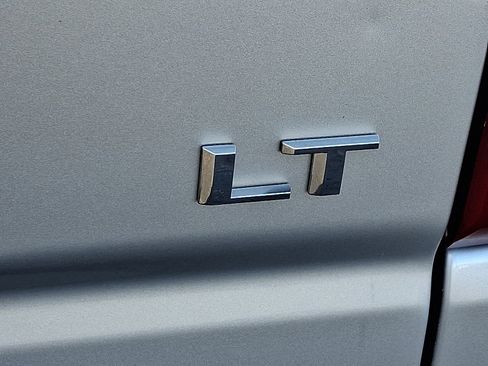 Used 2022 Chevrolet Silverado 1500 LT image 30