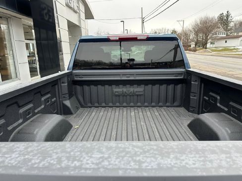 New 2026 GMC Sierra 1500 Elevation image 8