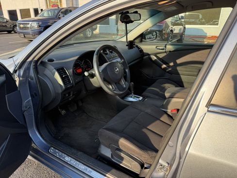 Used 2012 Nissan Altima 2.5 S FWD image 8