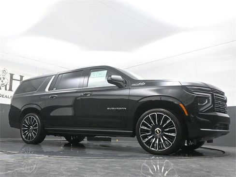 New 2026 Chevrolet Suburban High Country image 2