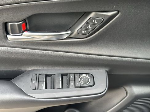 New 2026 Toyota Prius Plug-In Hybrid image 15