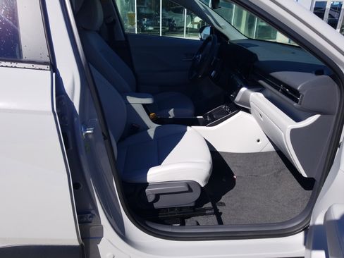 New 2026 Hyundai Kona SEL Premium image 17