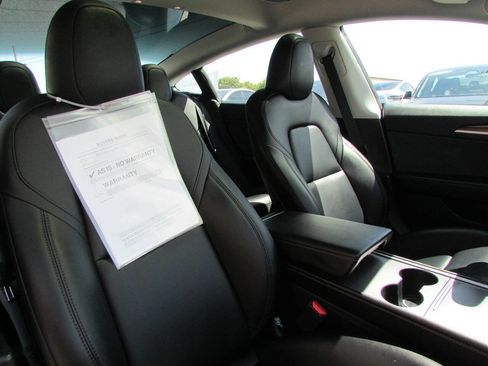 Used 2023 Tesla Model 3 Standard Range RWD image 17