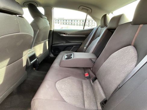 Used 2019 Toyota Camry LE image 25