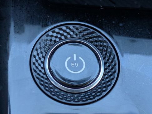 Certified 2025 Kia Niro Wind image 35