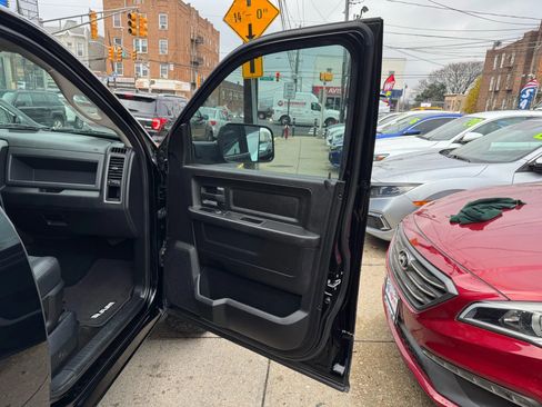 Used 2013 RAM 1500 Express image 22