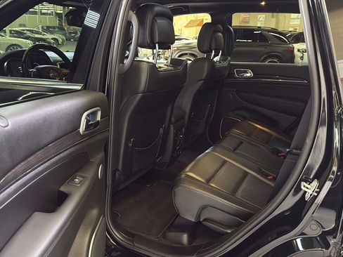 Used 2018 Jeep Grand Cherokee Overland w/ Trailer Tow Group IV RWD image 21