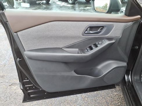 Certified 2023 Nissan Rogue S image 10