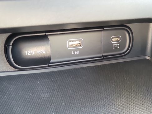 Used 2023 Kia Soul GT-Line w/ GT-Line Technology Package FWD image 29