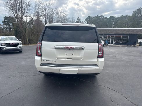 Used 2015 GMC Yukon XL Denali w/ Touring Package image 4