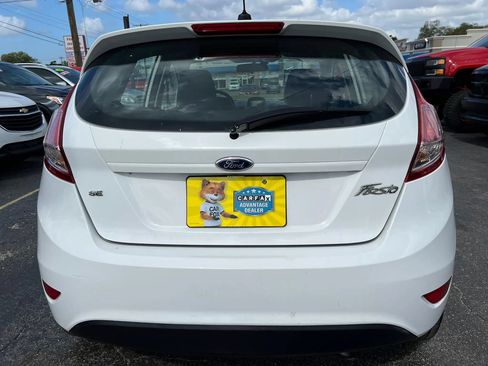 Used 2015 Ford Fiesta SE FWD image 6