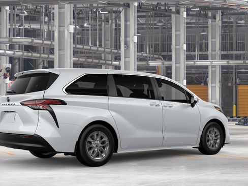 New 2026 Toyota Sienna LE FWD image 12