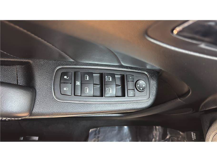 Used 2023 Dodge Charger SRT Hellcat w/ Harman/Kardon Audio Group RWD image 32