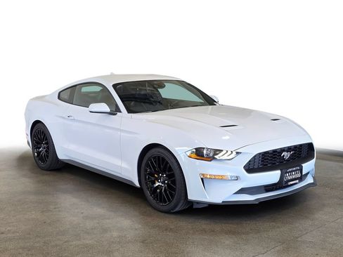 Used 2021 Ford Mustang Premium RWD image 3