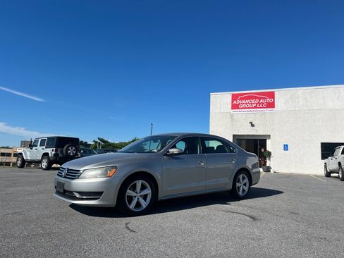 Used 2013 Volkswagen Passat 2.5 SE FWD image 31