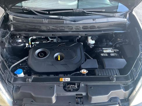 Used 2013 Kia Soul + FWD image 31