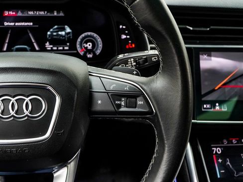 Used 2023 Audi Q8 Prestige image 32