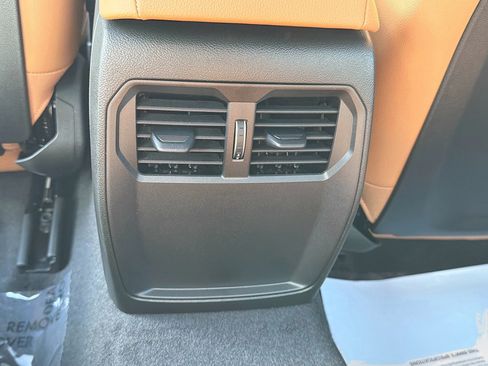 New 2026 BMW 230i Coupe w/ Convenience Package RWD image 19