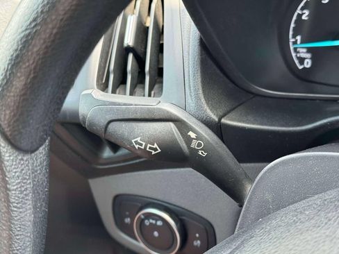 Used 2019 Ford Transit Connect XL FWD image 21