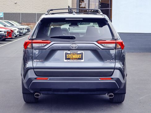 Used 2023 Toyota RAV4 XLE Premium FWD image 20