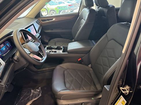 New 2026 Volkswagen Atlas SE image 11