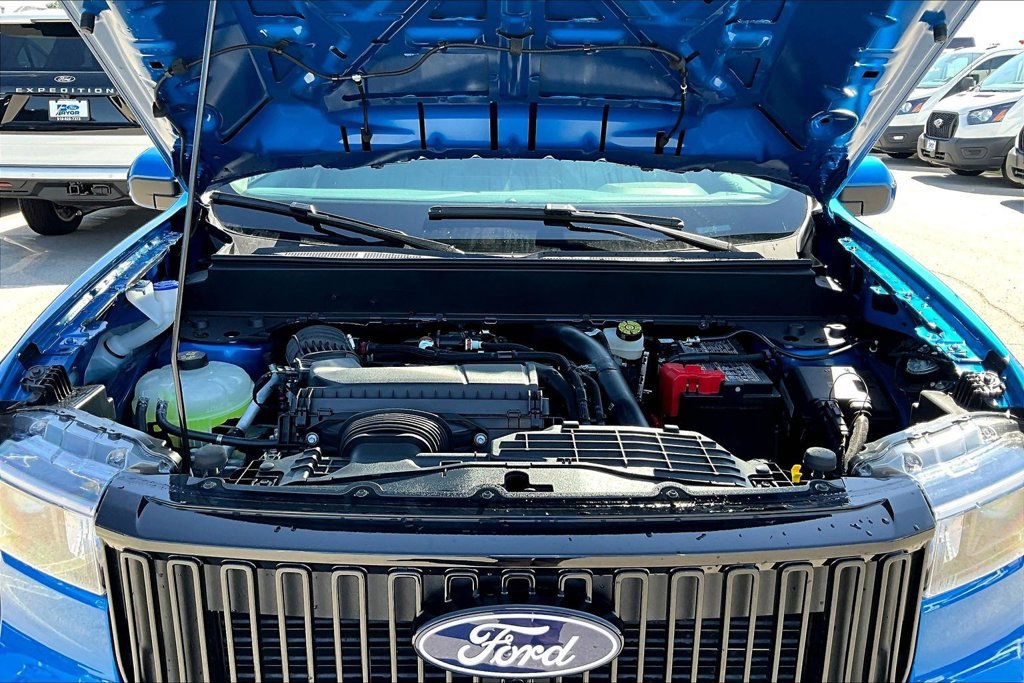 New 2026 Ford Maverick Lobo AWD/4WD image 11