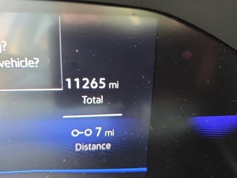 Used 2025 Volkswagen Jetta SE image 5