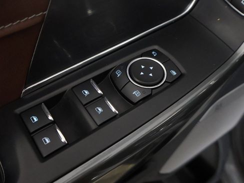 Used 2023 Ford F150 Lariat image 39