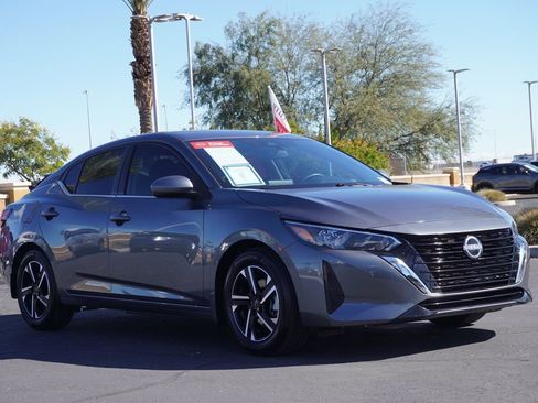 Certified 2025 Nissan Sentra SV image 4