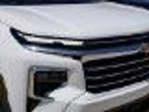 New 2025 Chevrolet Traverse LT image 9