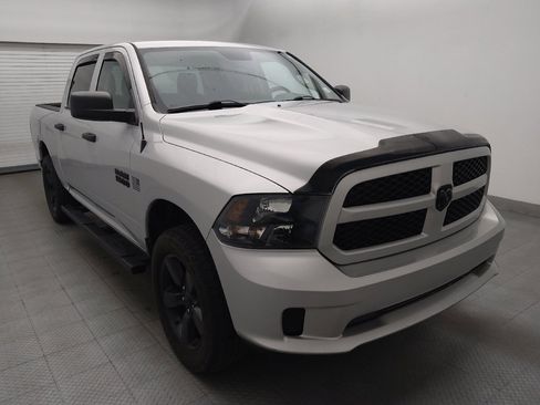Used 2018 RAM 1500 Express w/ Express Value Package RWD image 13