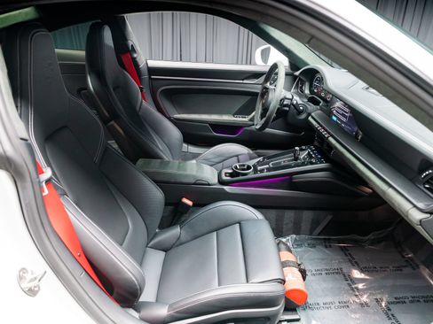 Used 2026 Porsche 911 Carrera GTS RWD image 62