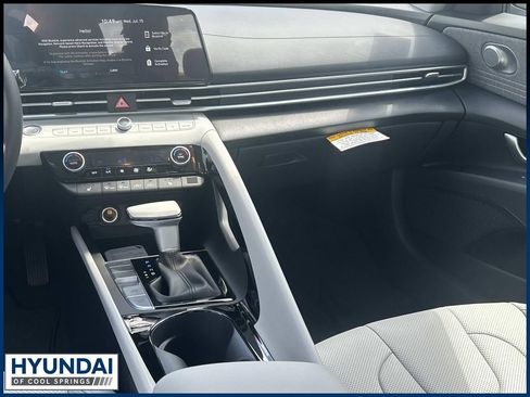 New 2026 Hyundai Elantra Limited FWD image 22