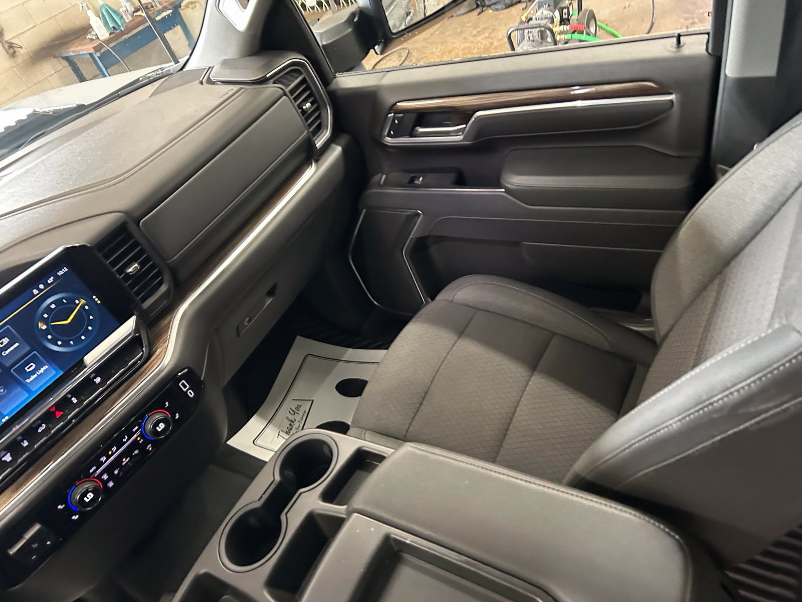 Used 2025 Chevrolet Silverado 2500 LT w/ Convenience Package AWD/4WD image 29