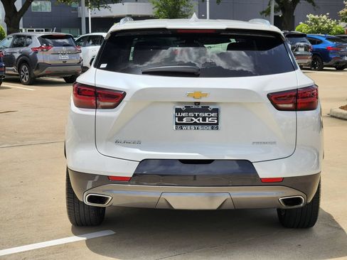 Used 2023 Chevrolet Blazer Premier w/ Enhanced Convenience Package FWD image 6