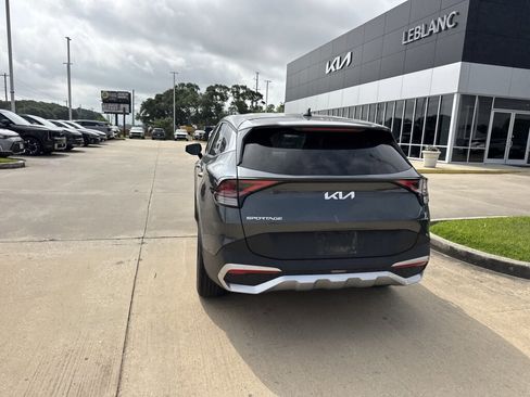 Certified 2024 Kia Sportage EX FWD image 18
