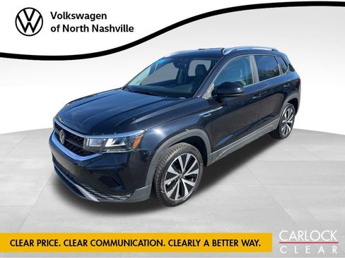 Used 2023 Volkswagen Taos SE image 1